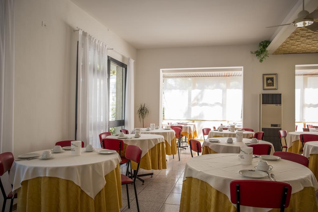 Hotel Meris Milano Marittima Exterior foto